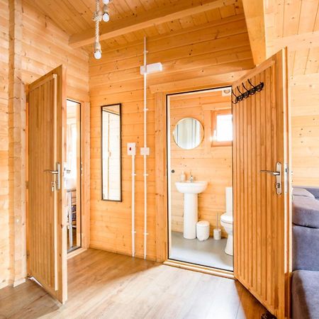 The Baltic Cabin - Cains Brewery Village Liverpool Extérieur photo